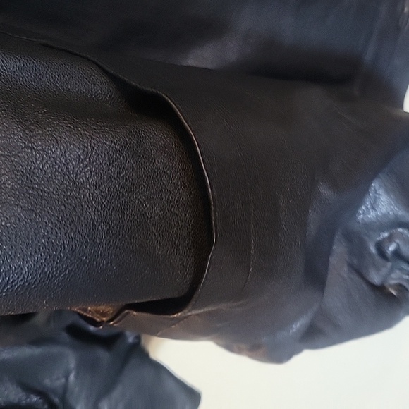 Roaman's Elegant Black Vintage Leather Jacket - Picture 4 of 8